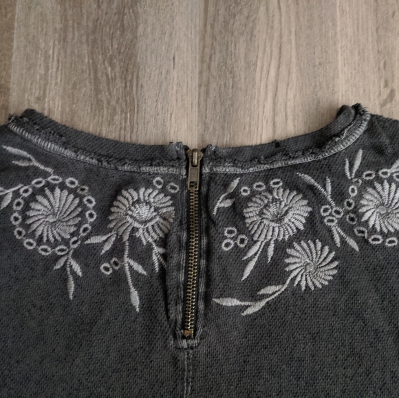 Free People Grey Fairy Flare Embroidered Top XS - Picture 5 of 9
